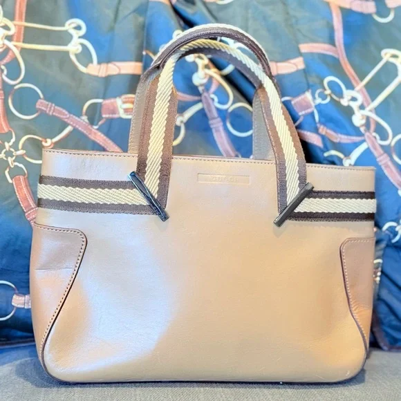 Vintage Gucci Tan and Brown Leather Tote - Picture 1 of 4